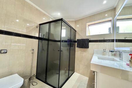 Apartamento à venda com 83m², 2 quartos e 1 vaga Apartamento à venda com 83m², 2 quartos e 1 vagaBanheiro