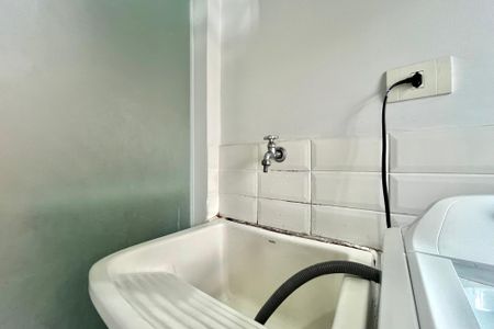 Apartamento à venda com 83m², 2 quartos e 1 vaga Apartamento à venda com 83m², 2 quartos e 1 vagaÁrea de Serviço