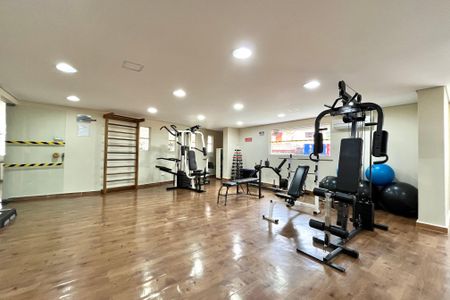 Apartamento à venda com 83m², 2 quartos e 1 vaga Apartamento à venda com 83m², 2 quartos e 1 vagaÁrea comum - Academia