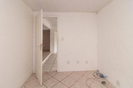 Quarto 2 de casa para alugar com 4 quartos, 90m² em Espírito Santo, Porto Alegre