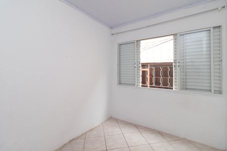 Quarto 1 de casa para alugar com 4 quartos, 90m² em Espírito Santo, Porto Alegre