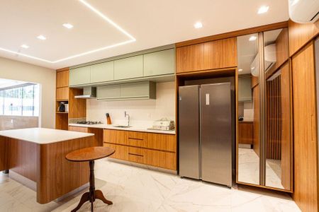 Casa à venda com 501m², 5 quartos e 4 vagas