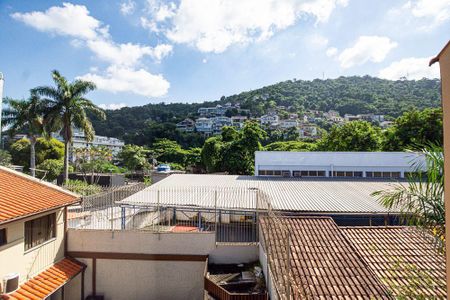 Casa à venda com 501m², 5 quartos e 4 vagas