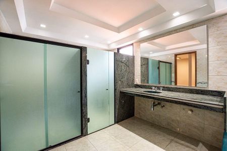 Casa à venda com 501m², 5 quartos e 4 vagas