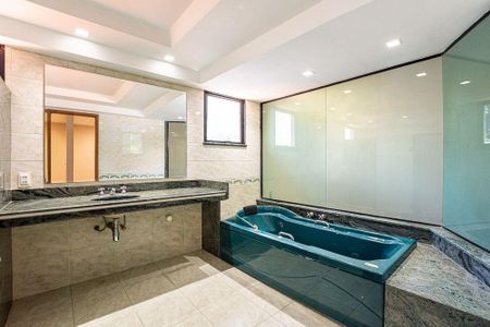 Casa à venda com 501m², 5 quartos e 4 vagas