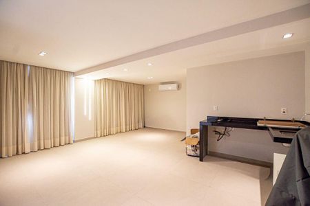 Casa à venda com 501m², 5 quartos e 4 vagas