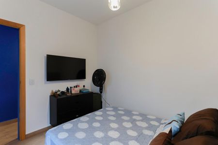 Casa à venda com 198m², 3 quartos e 3 vagas Casa à venda com 198m², 3 quartos e 3 vagasQuarto 2