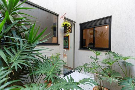 Casa à venda com 198m², 3 quartos e 3 vagas Casa à venda com 198m², 3 quartos e 3 vagasJardim de inverno