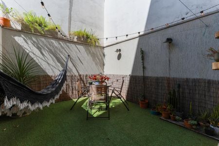 Casa à venda com 198m², 3 quartos e 3 vagas Casa à venda com 198m², 3 quartos e 3 vagasQuintal