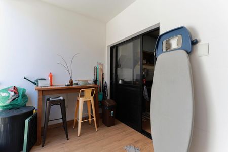 Casa à venda com 198m², 3 quartos e 3 vagas Casa à venda com 198m², 3 quartos e 3 vagasÁrea de serviço