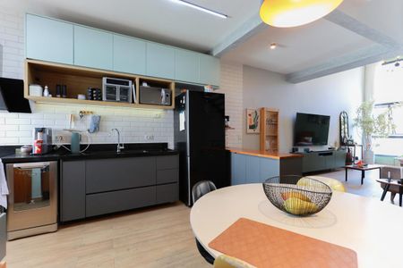 Casa à venda com 198m², 3 quartos e 3 vagas Casa à venda com 198m², 3 quartos e 3 vagasCopa e cozinha