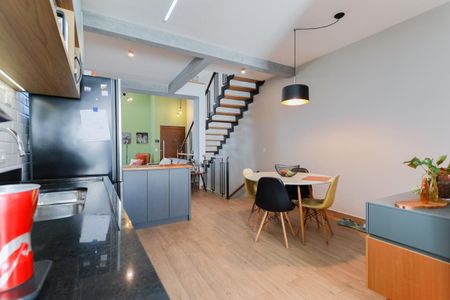 Casa à venda com 198m², 3 quartos e 3 vagas Casa à venda com 198m², 3 quartos e 3 vagasCopa e cozinha