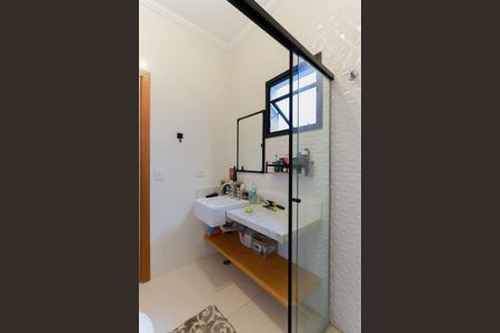 Casa à venda com 198m², 3 quartos e 3 vagas Casa à venda com 198m², 3 quartos e 3 vagasBanheiro da suíte