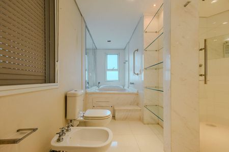 Apartamento à venda com 180m², 4 quartos e 3 vagas
