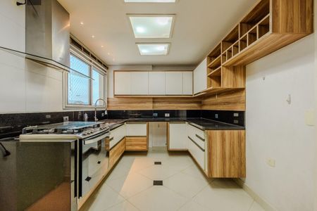 Apartamento à venda com 180m², 4 quartos e 3 vagas
