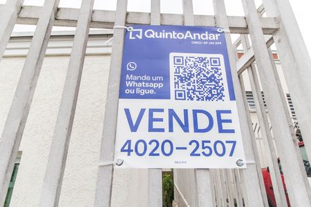 Apartamento à venda com 70m², 2 quartos e 2 vagas Apartamento à venda com 70m², 2 quartos e 2 vagasVista da Rua