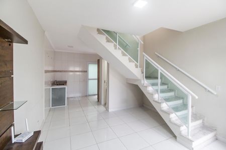 Apartamento à venda com 70m², 2 quartos e 2 vagas Apartamento à venda com 70m², 2 quartos e 2 vagasSala
