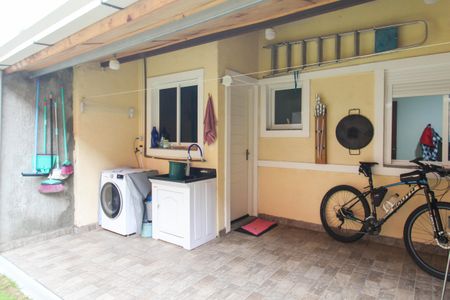 Casa para alugar com 55m², 2 quartos e 2 vagasÁrea de Serviço