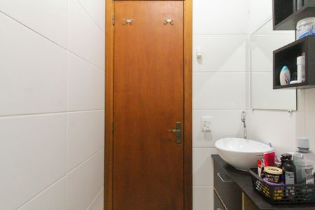Casa para alugar com 55m², 2 quartos e 2 vagasBanheiro