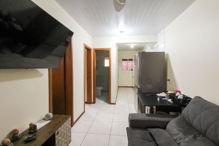 Casa para alugar com 55m², 2 quartos e 2 vagasSala