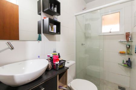 Casa para alugar com 55m², 2 quartos e 2 vagasBanheiro