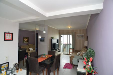 Sala de apartamento para alugar com 2 quartos, 75m² em Barra da Tijuca, Rio de Janeiro