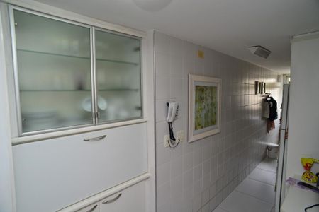 Apartamento para alugar com 75m², 2 quartos e 2 vagas Apartamento para alugar com 75m², 2 quartos e 2 vagasCozinha