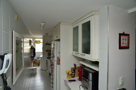 Apartamento para alugar com 75m², 2 quartos e 2 vagas Apartamento para alugar com 75m², 2 quartos e 2 vagasCozinha