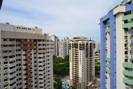 Apartamento para alugar com 75m², 2 quartos e 2 vagas Apartamento para alugar com 75m², 2 quartos e 2 vagasVaranda Sala