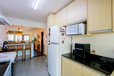 Apartamento para alugar com 84m², 2 quartos e 2 vagas Apartamento para alugar com 84m², 2 quartos e 2 vagasCozinha