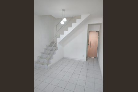 Casa de Condomínio para alugar com 2 quartos, 115m² em Campo Grande, Rio de Janeiro