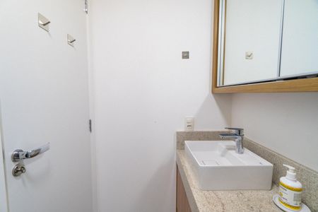 Apartamento à venda com 50m², 2 quartos e 1 vaga Apartamento à venda com 50m², 2 quartos e 1 vagaBanheiro Social