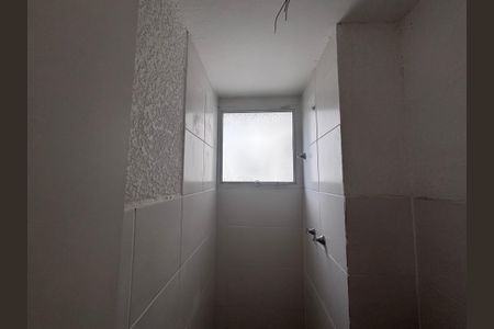 Apartamento à venda com 45m², 2 quartos e 1 vaga Apartamento à venda com 45m², 2 quartos e 1 vagaBanheiro