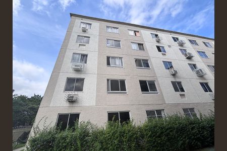 Apartamento à venda com 45m², 2 quartos e 1 vaga Apartamento à venda com 45m², 2 quartos e 1 vagaFachada