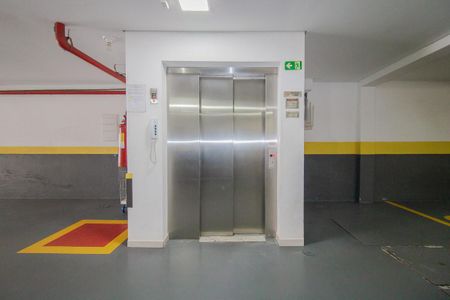 Apartamento para alugar com 70m², 2 quartos e 1 vagaElevador 