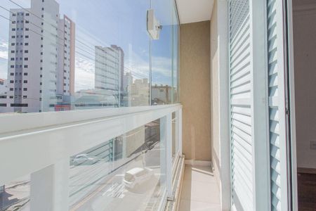 Apartamento para alugar com 70m², 2 quartos e 1 vagaSacada