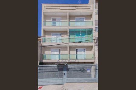 Apartamento para alugar com 70m², 2 quartos e 1 vagaFachada