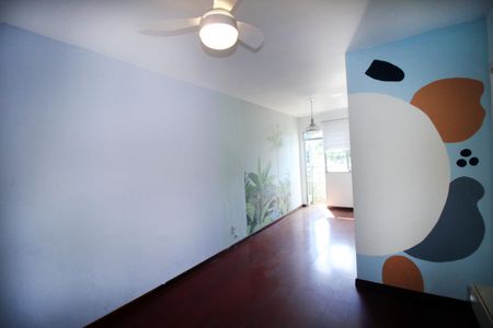 Sala de apartamento à venda com 2 quartos, 70m² em Irajá, Rio de Janeiro