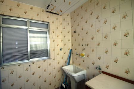 Apartamento à venda com 70m², 2 quartos e 1 vagaÁrea de Serviço