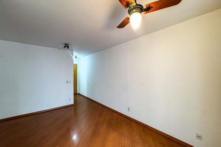 Apartamento à venda com 55m², 2 quartos e 1 vagaSala