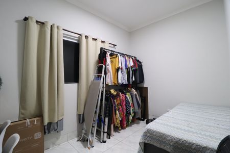 Casa para alugar com 93m², 3 quartos e 2 vagasQuarto 3