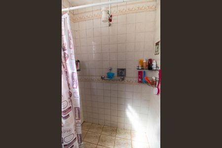 Banheiro de casa à venda com 1 quarto, 53m² em Engenhoca, Niterói