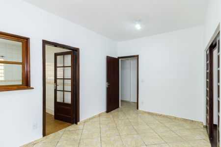 Casa para alugar com 154m², 4 quartos e 4 vagas Casa para alugar com 154m², 4 quartos e 4 vagasSala 2