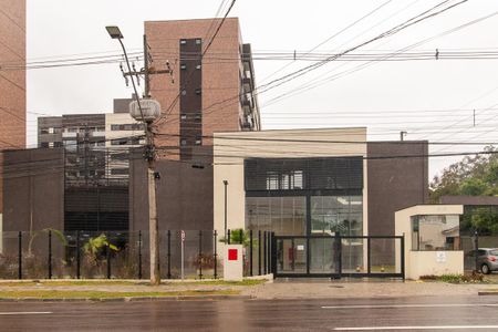 Apartamento para alugar com 74m², 2 quartos e 1 vagaFachado do condomínio