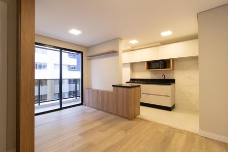 Sala de apartamento para alugar com 2 quartos, 74m² em Campina do Siqueira, Curitiba