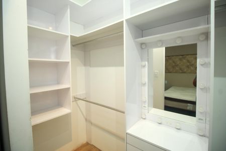 Casa para alugar com 200m², 5 quartos e 2 vagasCloset da suíte 1