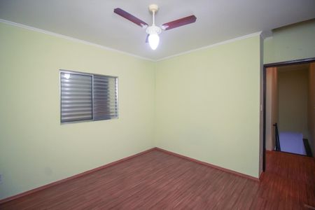 Casa para alugar com 200m², 5 quartos e 2 vagasQuarto 2 - Edícula