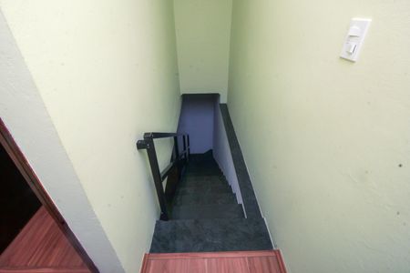 Casa para alugar com 200m², 5 quartos e 2 vagasEscada - Edícula