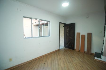Casa para alugar com 200m², 5 quartos e 2 vagasSala - Edícula