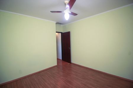 Casa para alugar com 200m², 5 quartos e 2 vagasQuarto 2 - Edícula